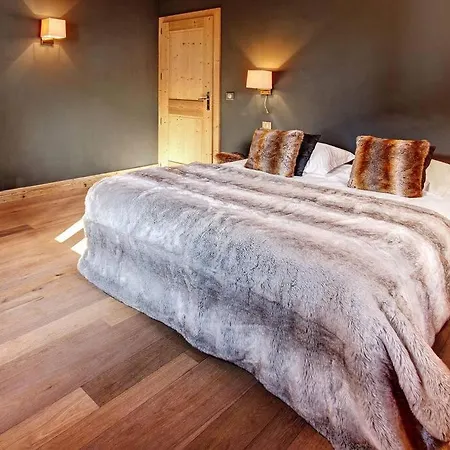 شقة Chalet Berti, 5 Bedrooms, 12 Pers. كورمايور