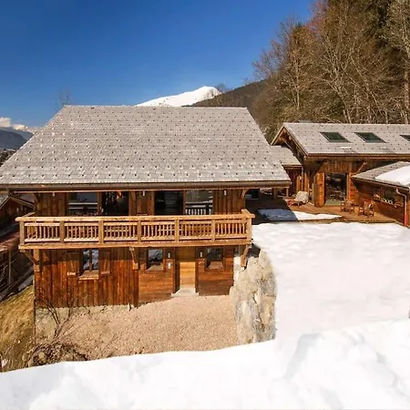 Chalet Berti, 5 Bedrooms, 12 Pers. شقة