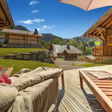 Chalet Berti, 5 Bedrooms, 12 Pers. شقة كورمايور