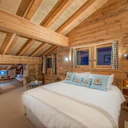 Chalet Berti, 5 Bedrooms, 12 Pers. Lejlighed Courmayeur